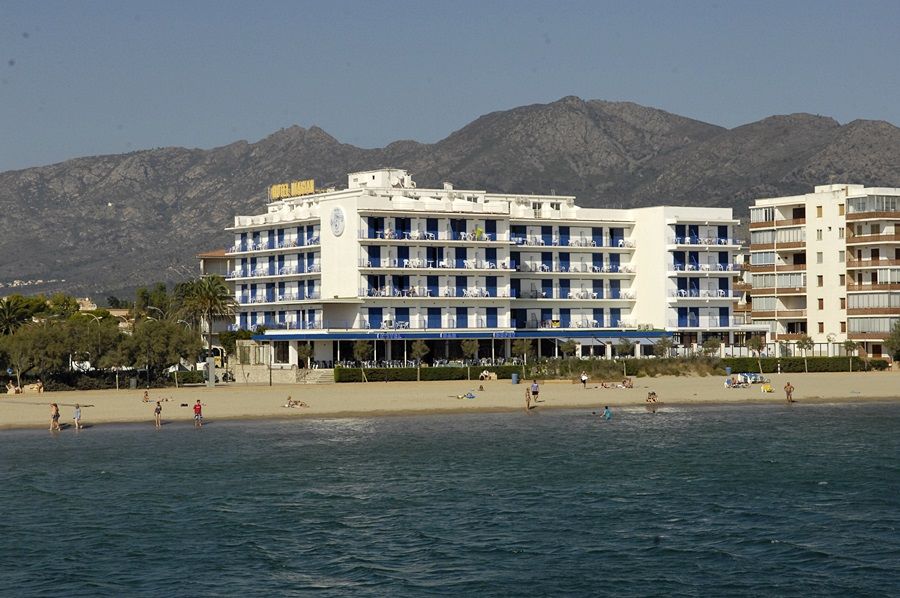 Hotel Marian Platja Roses Exterior photo